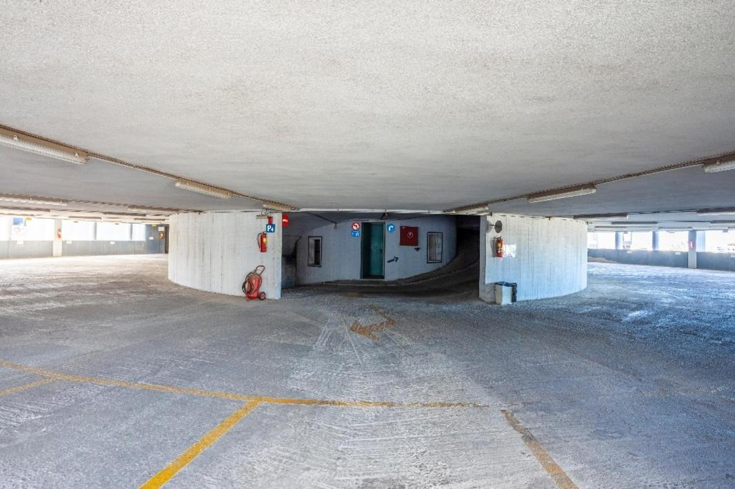Railway Area Studio Parking Салоники Экстерьер фото